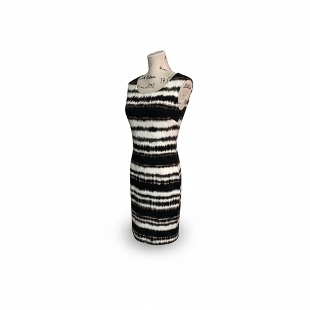 Established 1962 tie dye brown and white sleeveless dress